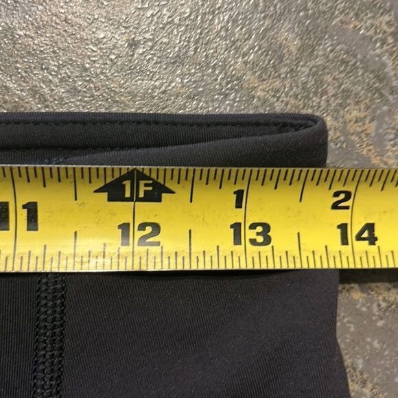 Lululemon Stop At Nothing Crop Tight size 6. - Picture 5 of 9